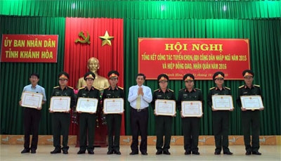Khánh Hòa tổng kết công tác tuyển chọn, gọi công dân nhập ngũ năm 2015 