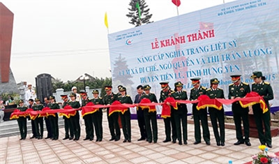 Tri ân liệt sĩ trên quê hương Tiên Lữ