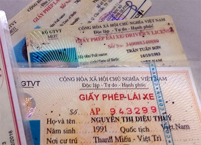 Thời hạn đổi giấy phép lái xe ô tô được điều chỉnh đến hết năm 2016