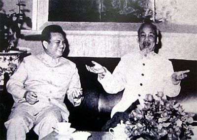 Tổ chức hoạt động “Theo dấu chân Chủ tịch Cay-xỏn Phôm-vi-hản” tại Việt Nam 