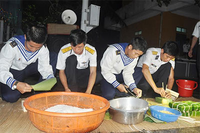 Sơn Ca đón Tết sớm