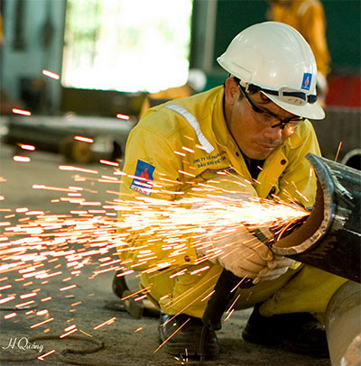 Cầu nối giữa doanh nghiệp và người lao động