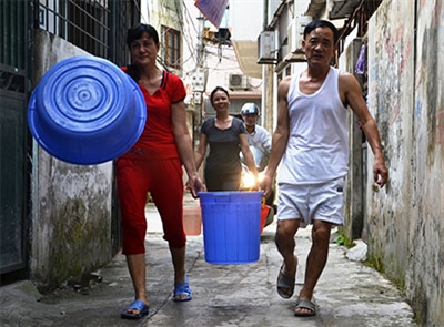 Nỗi lo thiếu nước sạch ở Thủ đô