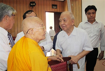 Sống gần gũi, nghĩa tình trong lòng dân