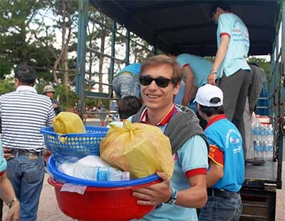 Tình nguyện viên 