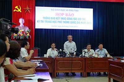 Kết thúc Kỳ thi THPT quốc gia năm 2015: Cần nhân rộng những việc làm tốt, mô hình hay