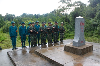 Đắc Song củng cố vững chắc thế trận quốc phòng