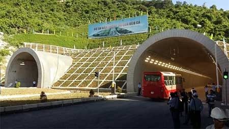 Thông xe kỹ thuật hầm Cổ Mã (Khánh Hòa)