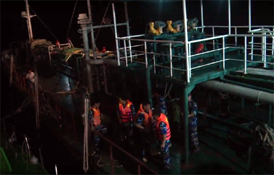 Cảnh sát biển Việt Nam bắt giữ tàu buôn lậu dầu DO 