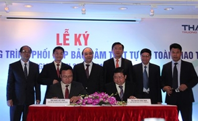 Ký kết đảm bảo trật tự ATGT giai đoạn 2016-2018