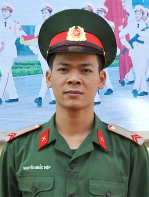   Chiến sĩ nghèo nhặt của rơi, trả lại người mất