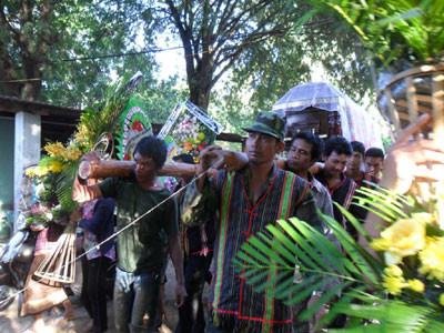 “Vua săn voi” Ama Kông về nơi an nghỉ cuối cùng