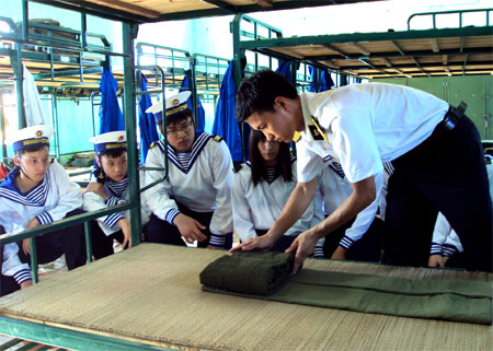 Tổ chức chặt chẽ, hiệu quả, chống thương mại hóa