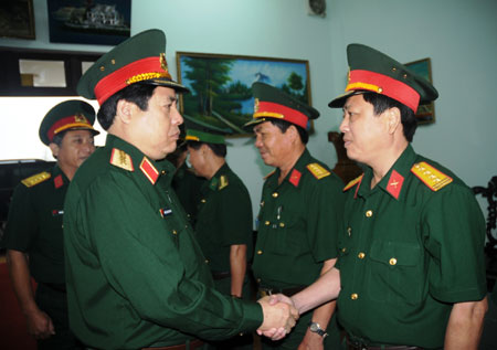 Đại tướng Phùng Quang Thanh thăm, làm việc tại Bộ CHQS và Bộ chỉ huy BĐBP tỉnh Phú Yên