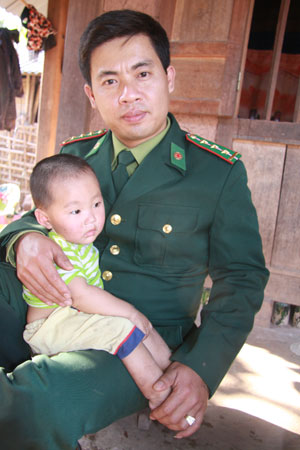 “Bà đỡ” quân y nơi biên giới