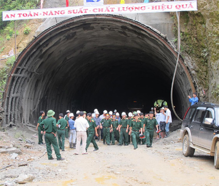 Những đột phá tháo gỡ khó khăn