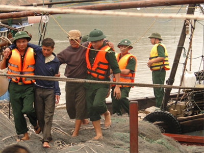 Cứu nạn kịp thời  5 thuyền viên gặp nạn trên biển