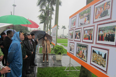 Trưng bày 50 bức ảnh tại triển lãm “Đại tướng với Nghệ An và tiễn Người về đất mẹ”