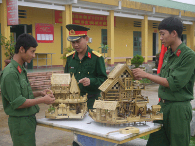 Thắm tình đồng đội