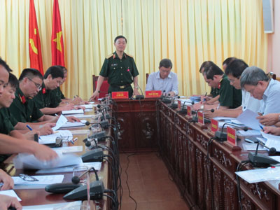 Thượng tướng Lê Hữu Đức thăm và kiểm tra Bộ CHQS tỉnh Vĩnh Phúc