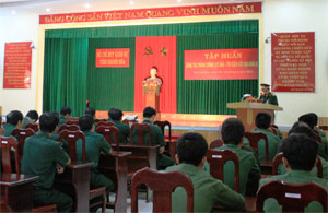 Tập huấn công tác phòng chống lụt bão, tìm kiếm cứu nạn cho gần 100 cán bộ, chiến sĩ