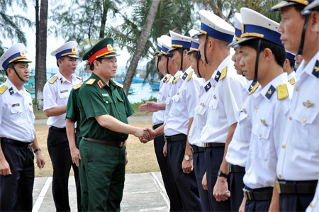 Giữ vững hình ảnh đẹp của Bộ đội Cụ Hồ nơi đảo Ngọc