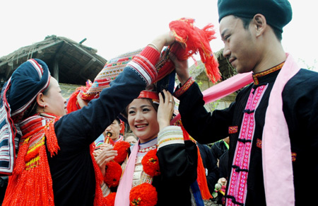 Cộng đồng 54 dân tộc Việt vui hội xuân dưới mái nhà chung