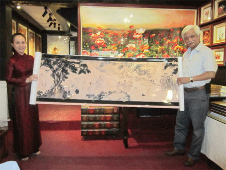 Khai trương phòng triển lãm tranh thêu tay XQ Hạ Long