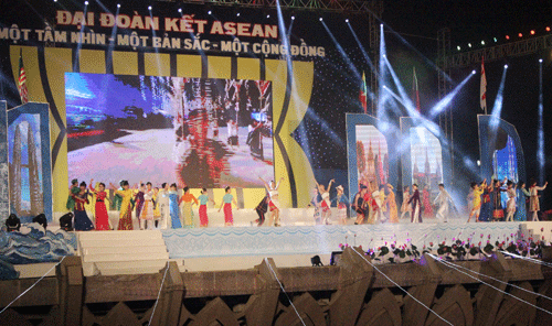 “Bữa tiệc” nghệ thuật đặc sắc, thắm tình đoàn kết, hữu nghị