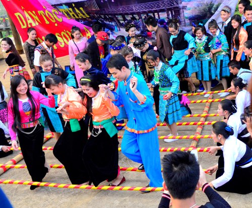 Rộn ràng Tết “Xíp xí” của dân tộc Thái