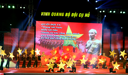 Sáng ngời hình ảnh Bộ đội Cụ Hồ