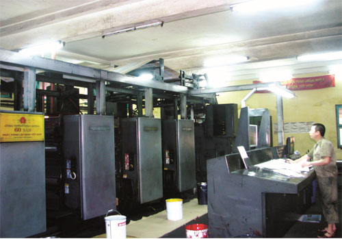 Nỗ lực vượt khó, hoàn thành nhiệm vụ chính trị