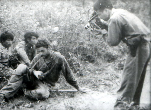 Bài 1: Làm phim xung kích