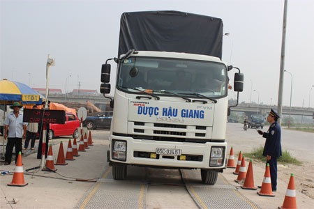 Xử lý xe quá tải, cần sự vào cuộc của các cấp