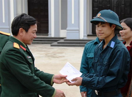 Thanh niên giáo dân tòng quân