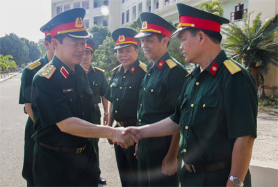 Thượng tướng Lê Hữu Đức làm việc tại Trường Đại học Thông tin liên lạc