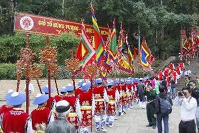 Lễ hội Đền Hùng 2014: Bảo tồn Di sản tín ngưỡng thờ cúng Hùng Vương 