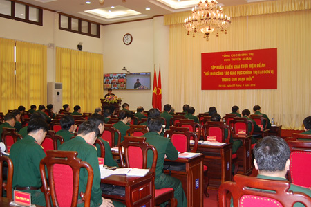 Tập huấn triển khai đề án về đổi mới công tác giáo dục chính trị tại đơn vị