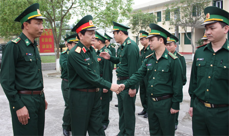 Thượng tướng Nguyễn Thành Cung làm việc tại các đơn vị BĐBP tỉnh Quảng Ninh