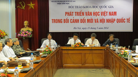 Văn học Việt Nam sau gần 30 năm đổi mới: Vẫn chưa có công trình tầm cỡ