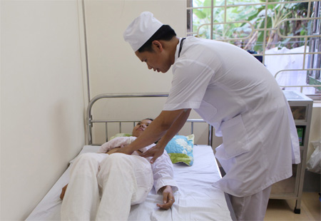 Bệnh viện dã chiến trên chiến trường xưa