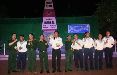 Kỳ 2: Hát dưới ánh trăng