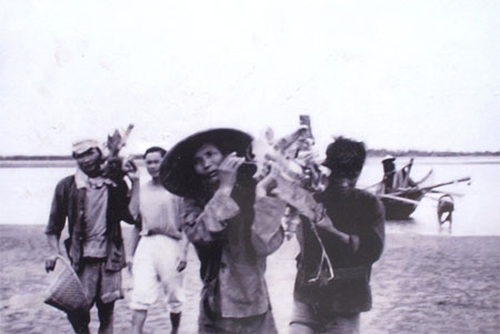 Bài 1: Vang mãi bản hùng ca