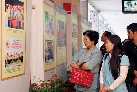 Triển lãm ảnh “Đảng Cộng sản Việt Nam – sáng mãi niềm tin”