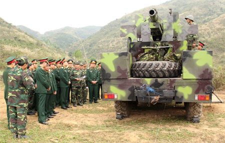 Bắn thực nghiệm tổ hợp pháo tự hành 105mm 