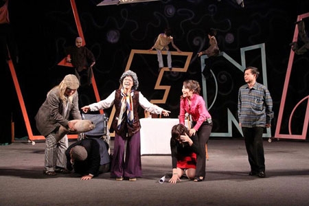 Tặng 2.500 vé xem hài kịch cho thầy cô giáo