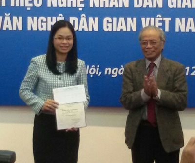 Trao giải thưởng, phong tặng danh hiệu Nghệ nhân dân gian năm 2015