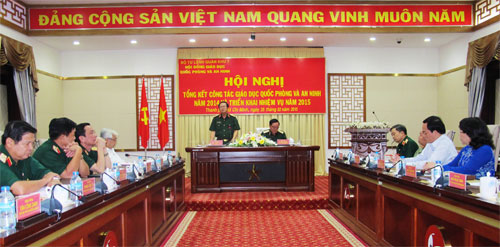 Tăng cường giáo dục quốc phòng - an ninh, xây dựng khu vực phòng thủ vững mạnh