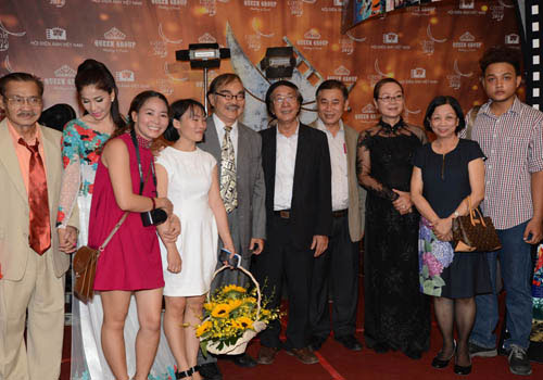 Nghệ sĩ, diễn viên rạng rỡ trên thảm đỏ Cánh diều vàng 2014