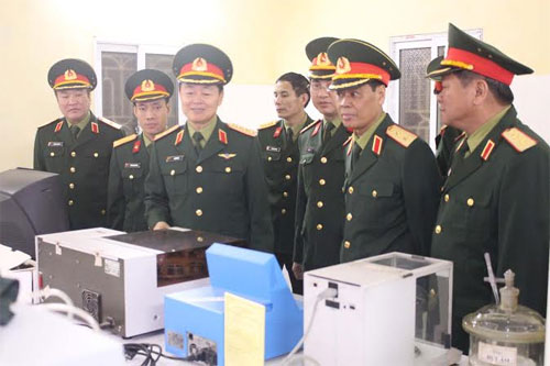 Thượng tướng Lê Hữu Đức kiểm tra một số đơn vị thuộc Tổng cục Hậu Cần